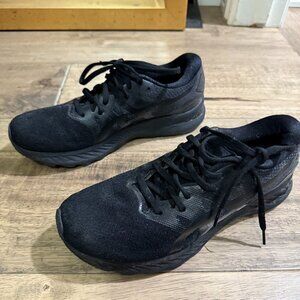 Asics Black Sneaker Size 9.5 W